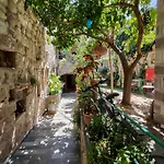 Vintage Cave House 괴레메