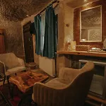 Hotel Vintage Cave House