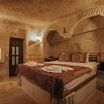 Vintage Cave House 3*