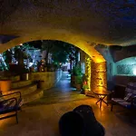 Hotel Vintage Cave House 3*