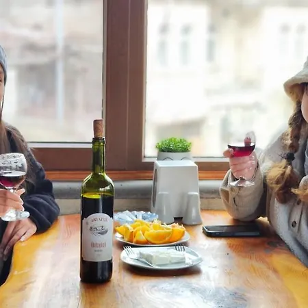 Hotel Vintage Cave House