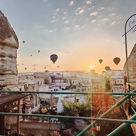 Vintage Cave House 3*