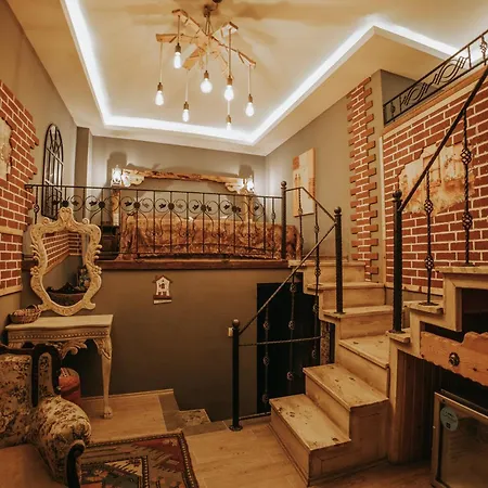 Vintage Cave House Otel