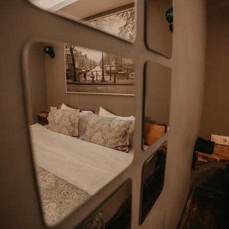 Vintage Cave House Otel