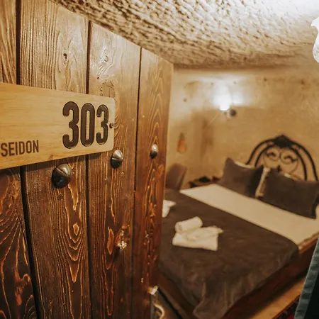 Otel Vintage Cave House 2*