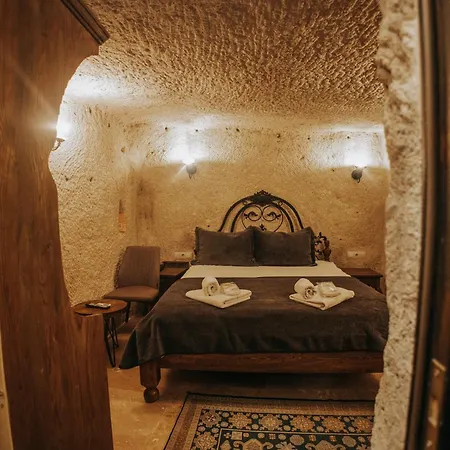 Vintage Cave House Hotel 3*