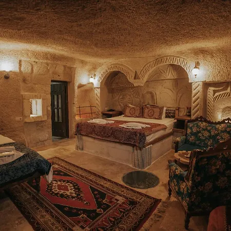 Vintage Cave House Готель