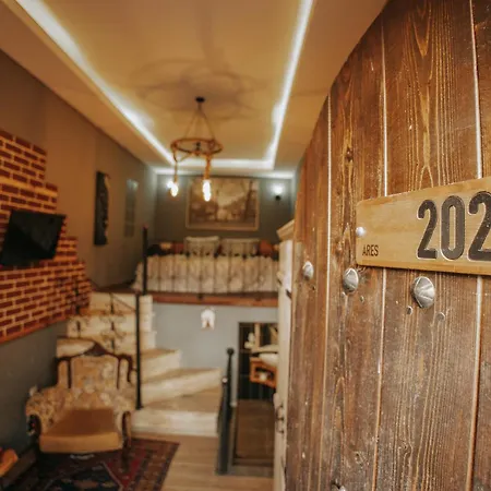 Vintage Cave House Otel