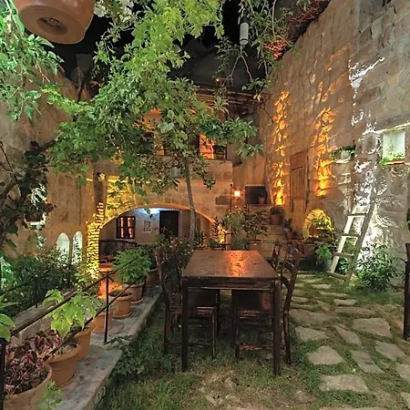 Hotel Vintage Cave House