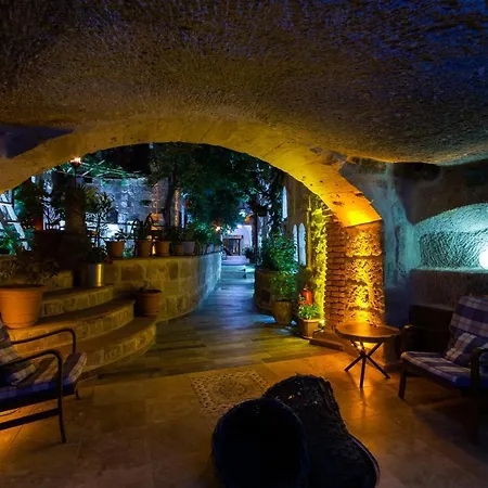 ホテル Vintage Cave House 3*