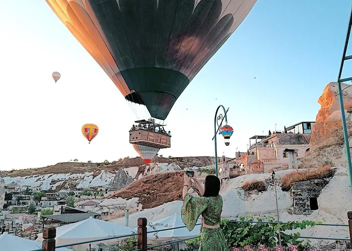Vintage Cave House Hotel Goreme